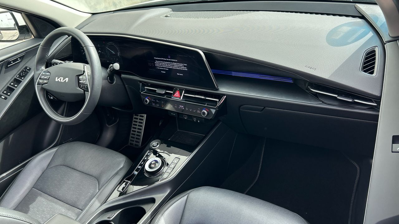 Kia Niro BEV 65KWH 150KW E-NIRO EMOTION 204 5P