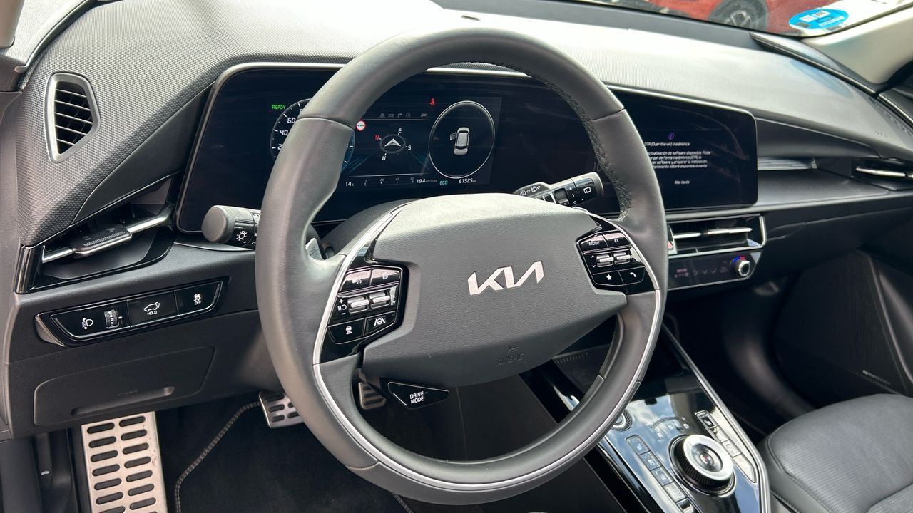 Kia Niro BEV 65KWH 150KW E-NIRO EMOTION 204 5P
