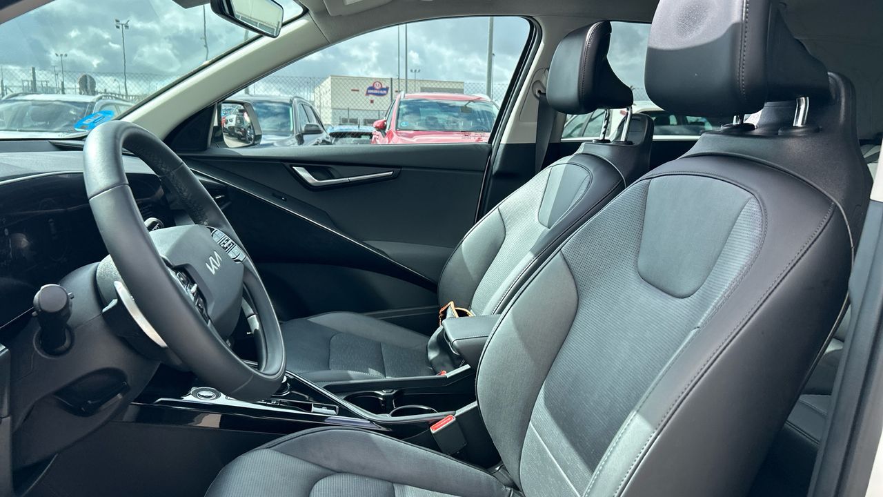 Kia Niro BEV 65KWH 150KW E-NIRO EMOTION 204 5P