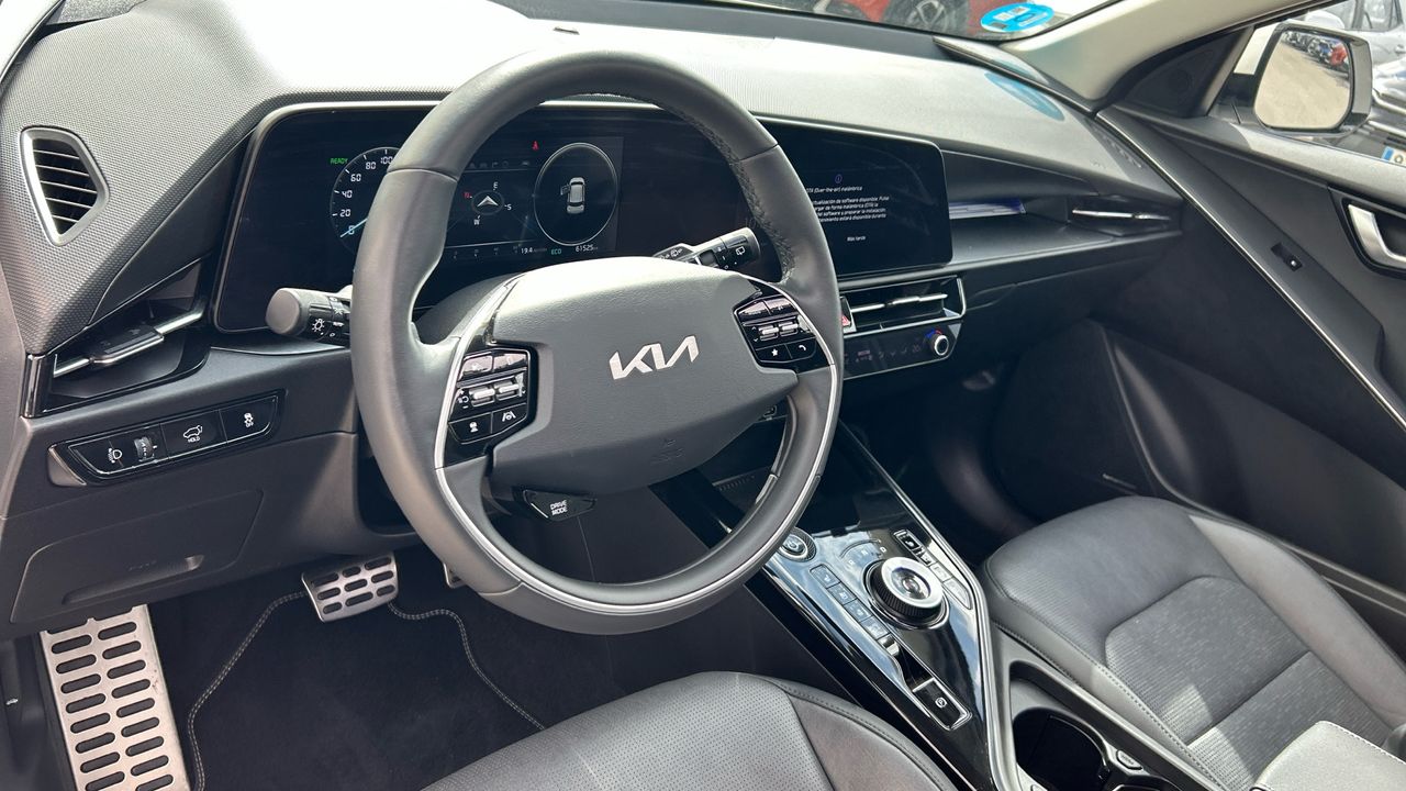 Kia Niro BEV 65KWH 150KW E-NIRO EMOTION 204 5P
