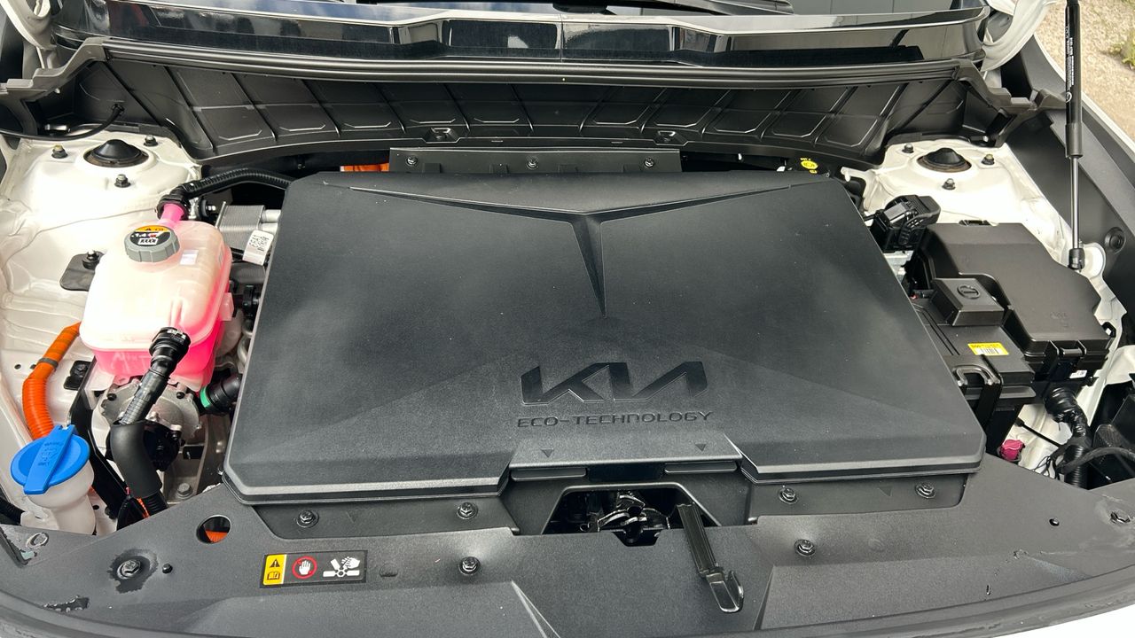 Kia Niro BEV 65KWH 150KW E-NIRO EMOTION 204 5P