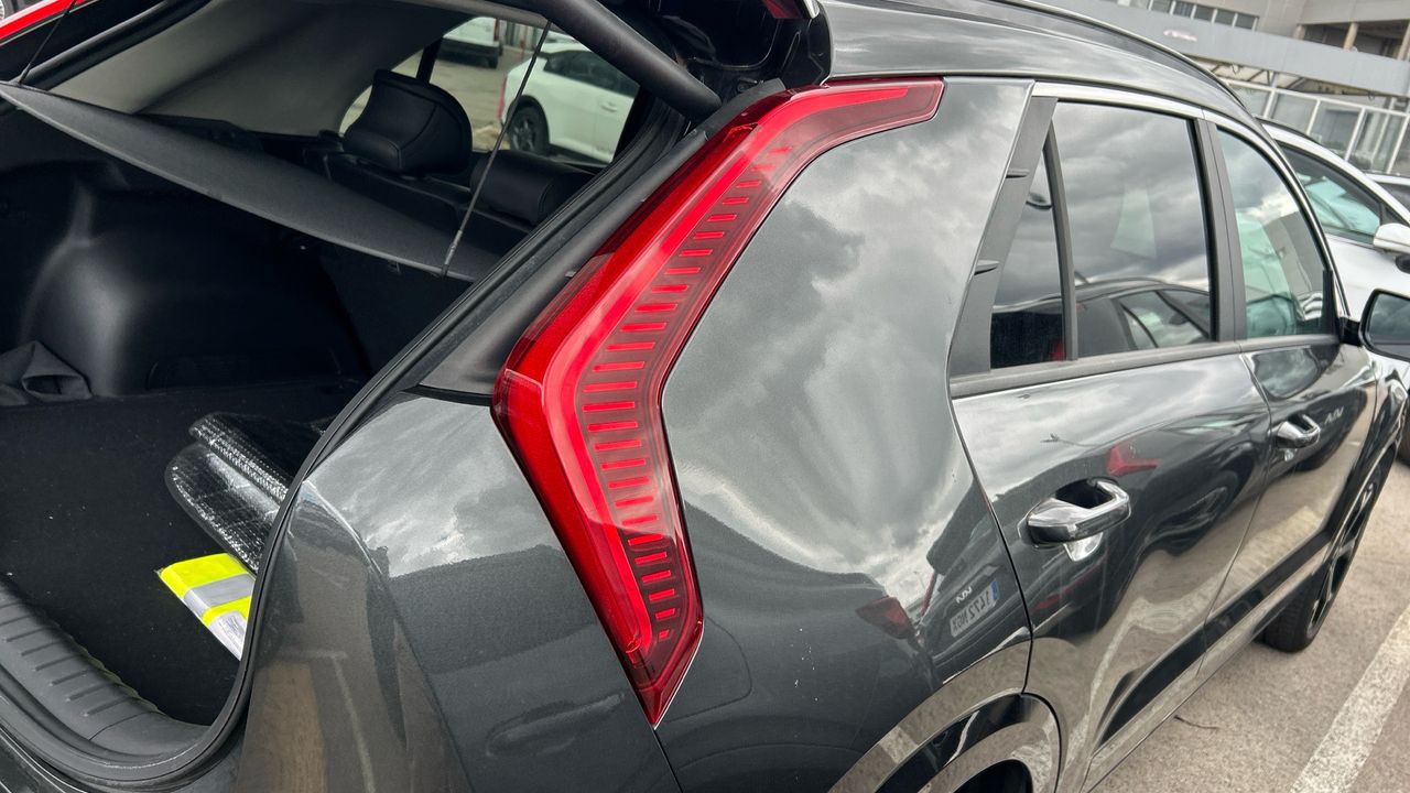 Kia Niro 1.6 GDI PHEV EMOTION 171 5P
