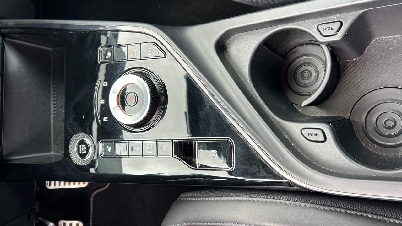 Kia Niro 1.6 GDI PHEV EMOTION 171 5P