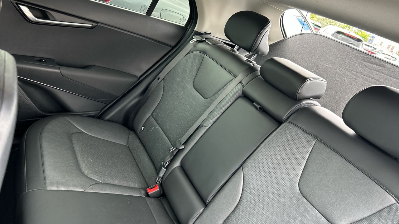 Kia Niro 1.6 GDI PHEV EMOTION 171 5P