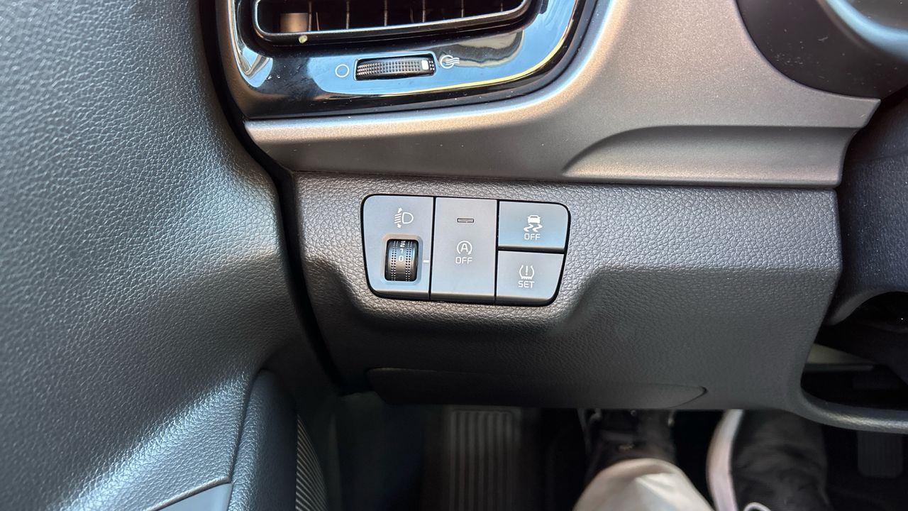 Kia Stonic 1.0 T-GDI MHEV IMT 74KW DRIVE 100 5P
