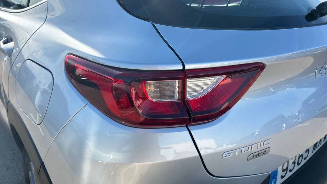 Kia Stonic 1.0 T-GDI MHEV IMT 74KW DRIVE 100 5P