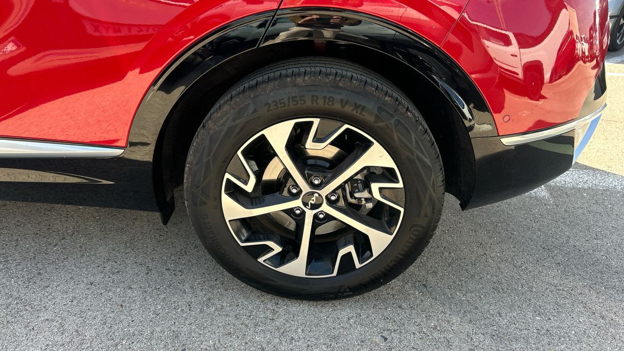 Kia Sportage 1.6 T-GDI HEV TECH AUTO 215 5P