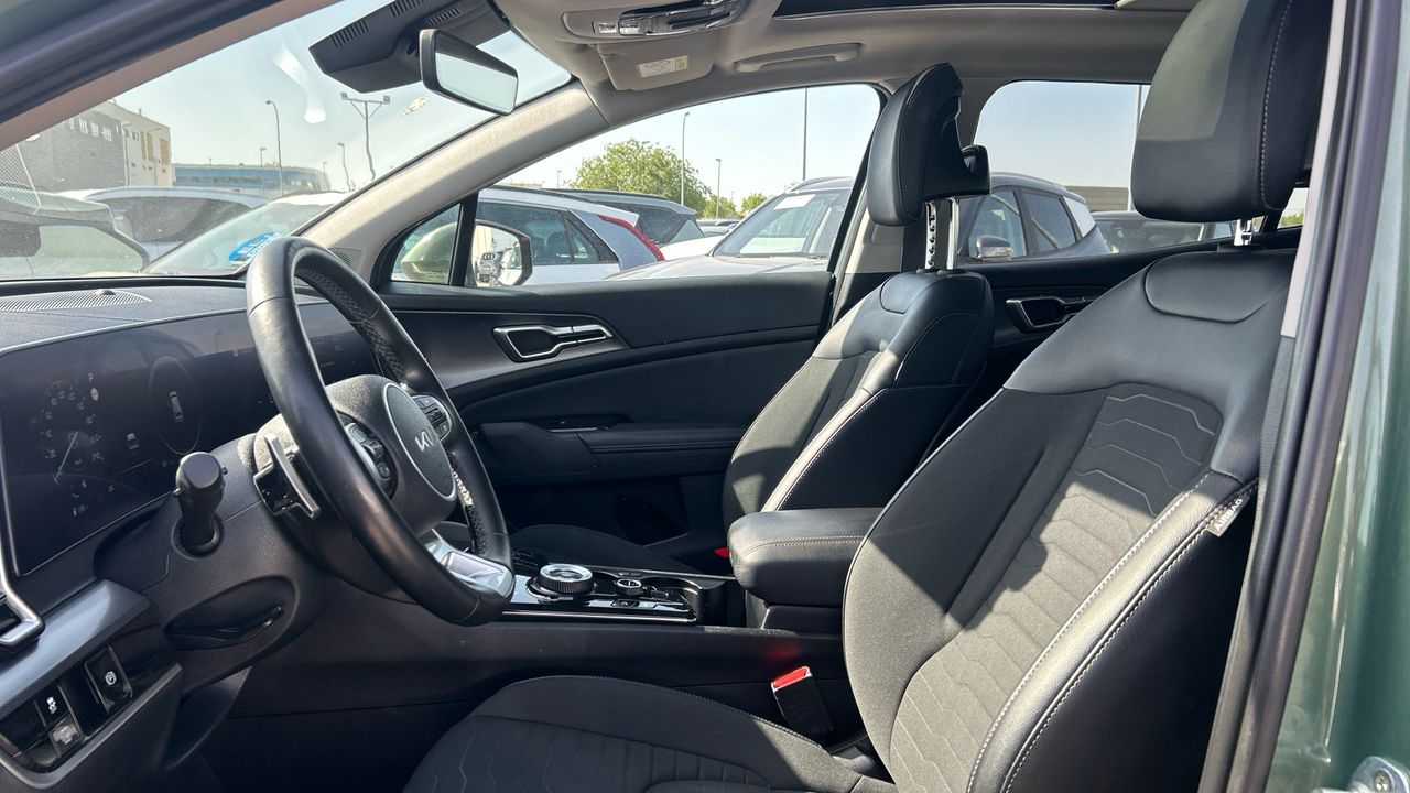 Kia Sportage 1.6 T-GDI HEV TECH AUTO 230 5P