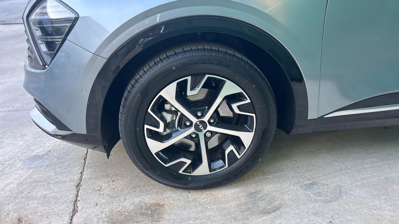 Kia Sportage 1.6 T-GDI HEV TECH AUTO 230 5P