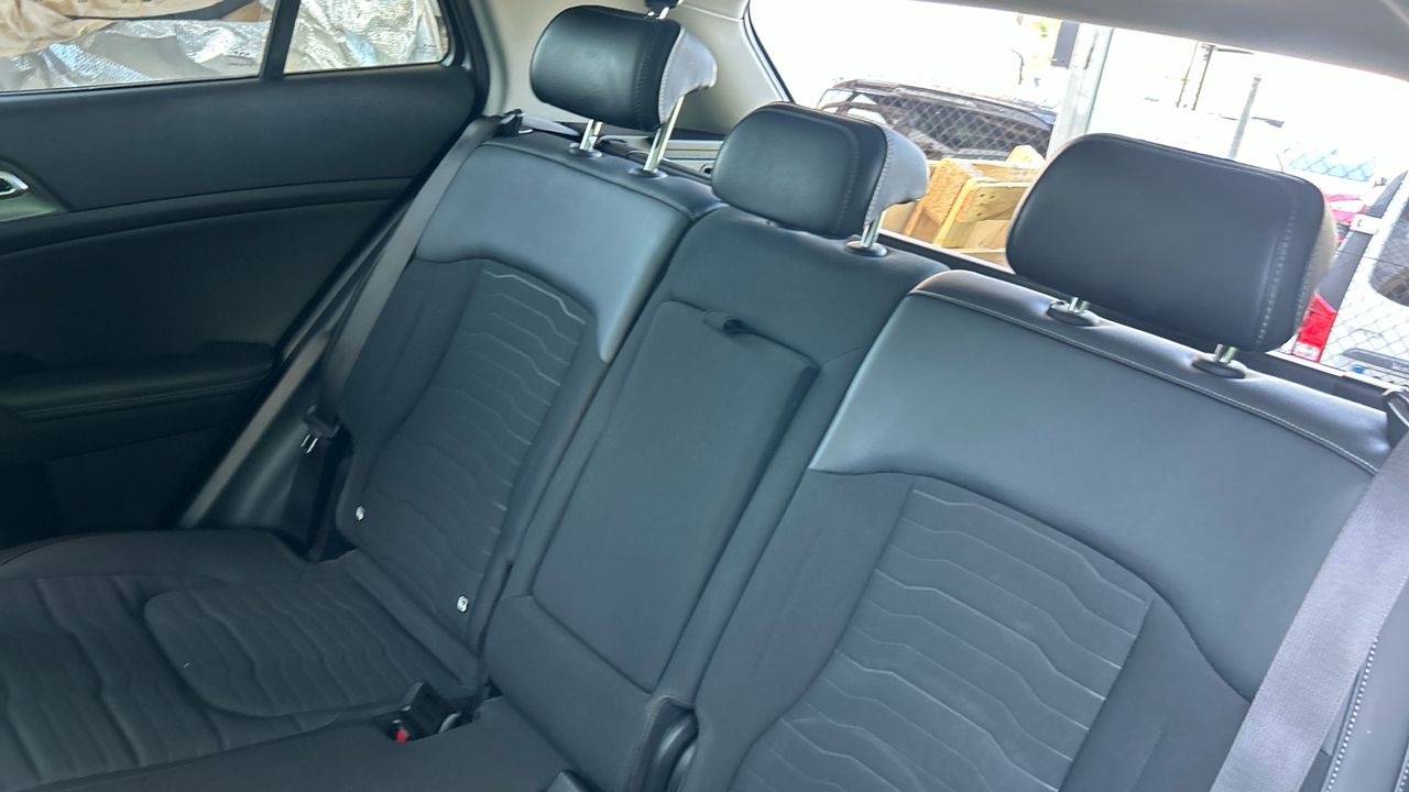 Kia Sportage 1.6 T-GDI HEV TECH AUTO 230 5P