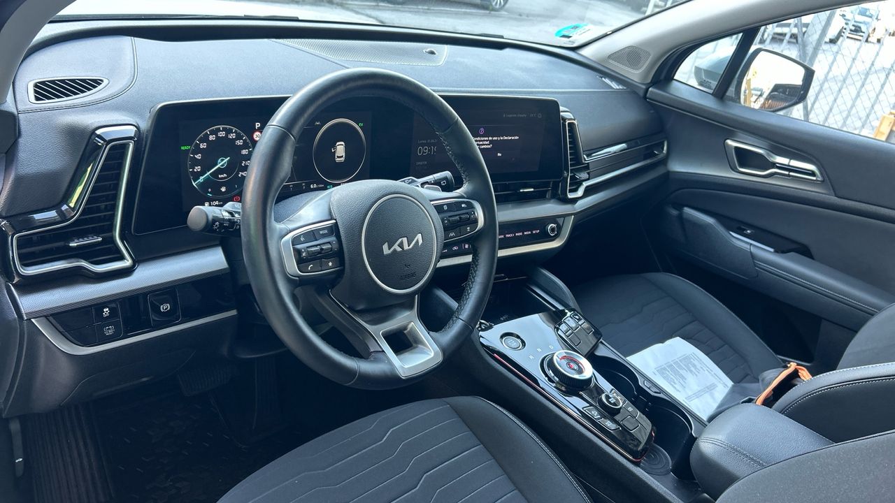 Kia Sportage 1.6 T-GDI HEV TECH AUTO 230 5P