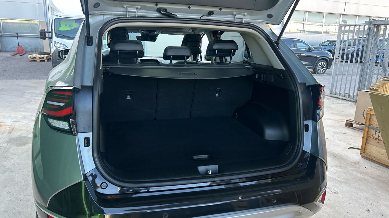 Kia Sportage 1.6 T-GDI HEV TECH AUTO 230 5P
