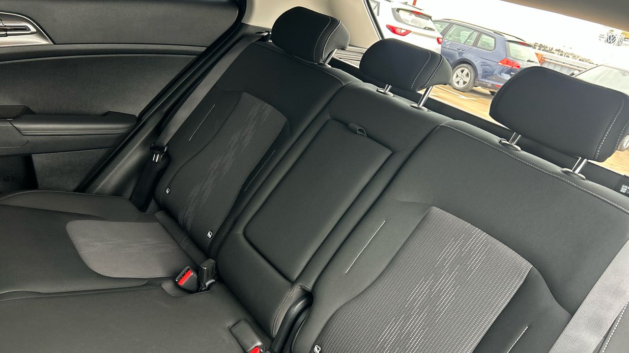 Kia Sportage 1.6 T-GDI HEV DRIVE AUTO 230 5P