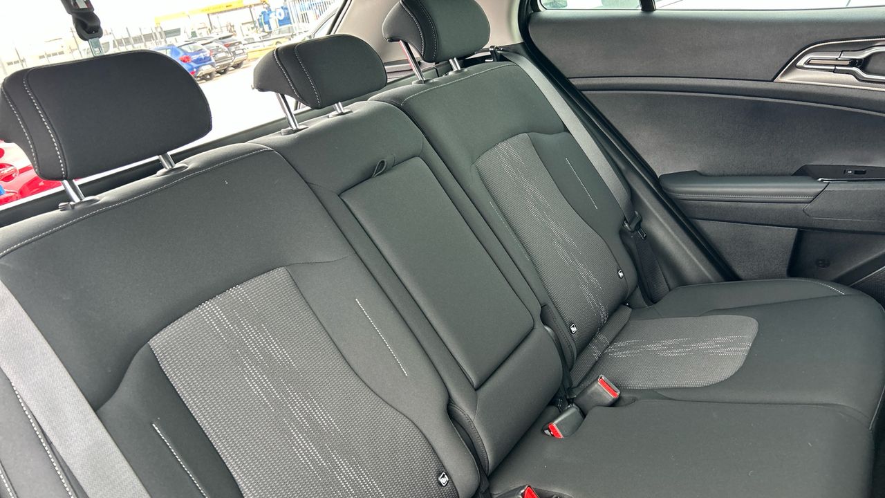 Kia Sportage 1.6 T-GDI PHEV DRIVE 4WD AUTO 265 5P