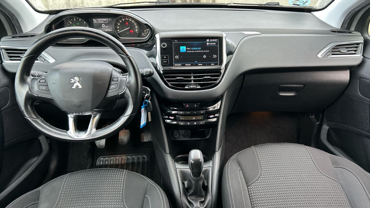 Peugeot 208 1.2L PURETECH 81KW ALLURE 110 5P