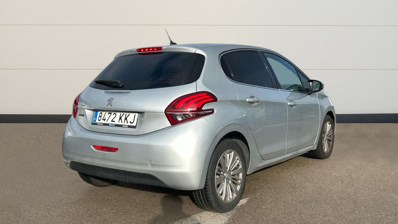 Peugeot 208 1.2L PURETECH 81KW ALLURE 110 5P