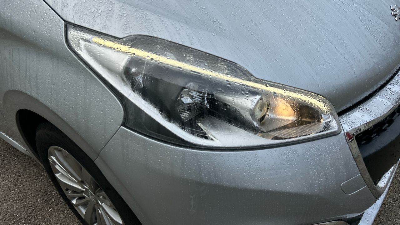 Peugeot 208 1.2L PURETECH 81KW ALLURE 110 5P
