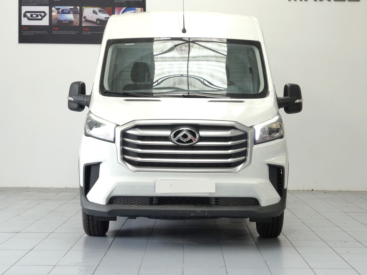 maxus deliver 9 2025 / foto grande (2)