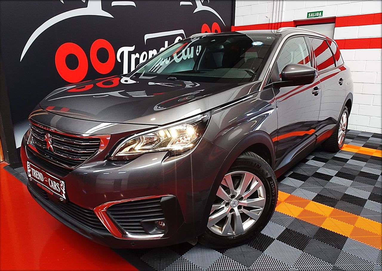 Peugeot 5008 ocasión segunda mano 2018 Gasolina por 22.090€ en Madrid