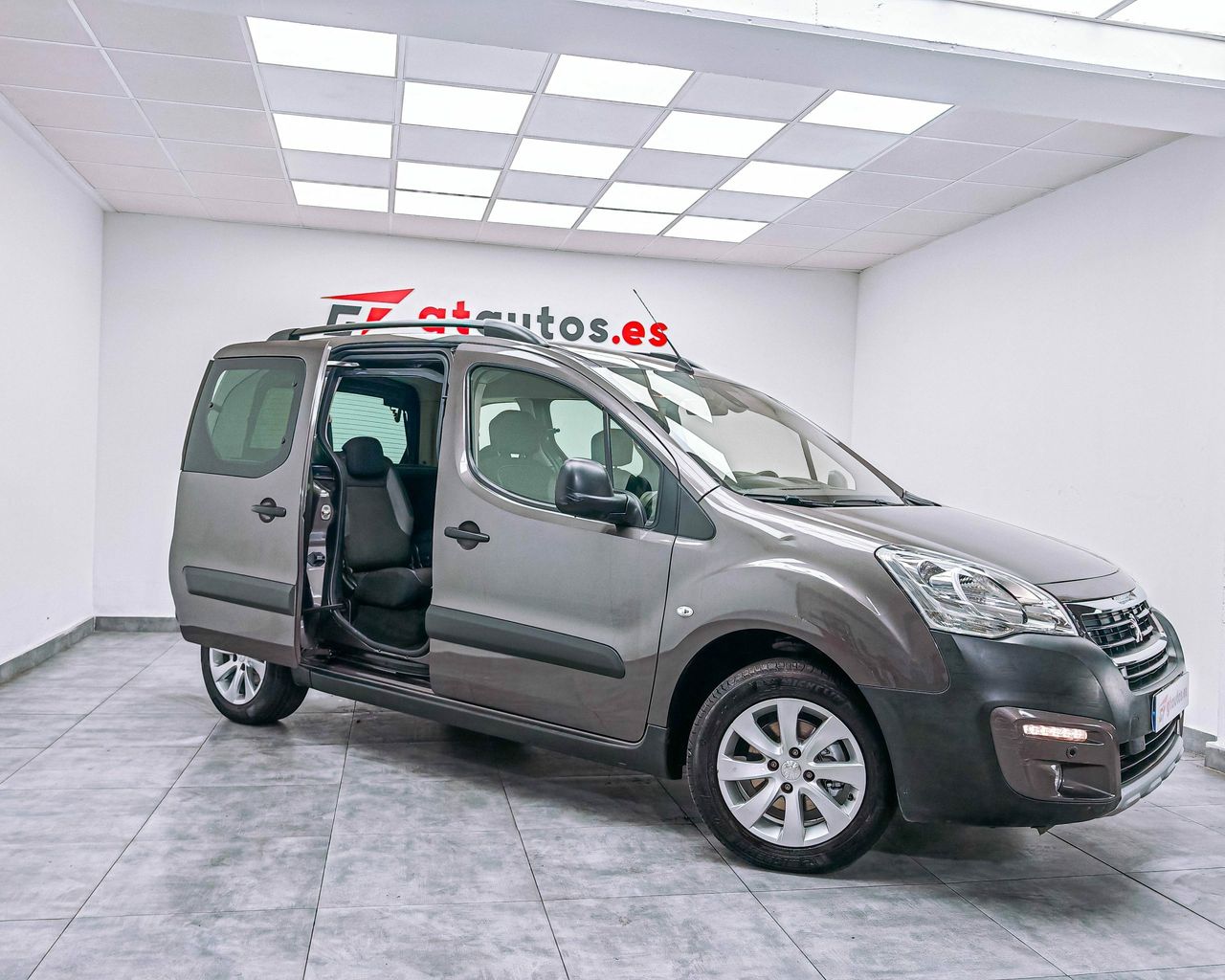 peugeot partner 2018 / foto grande (2)