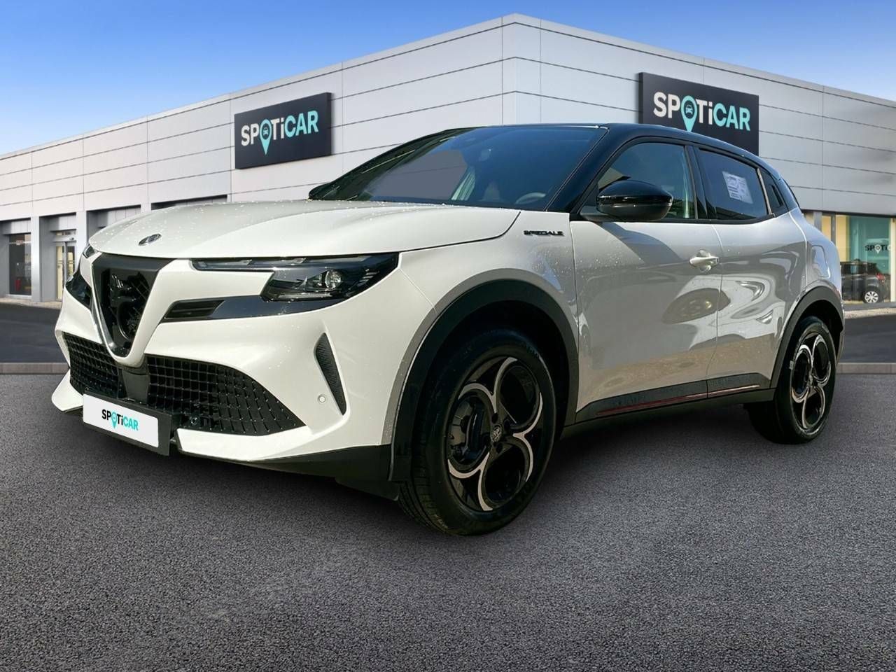 Peugeot 2008 como nuevo  de segunda mano - alfa romeo junior 2024 /