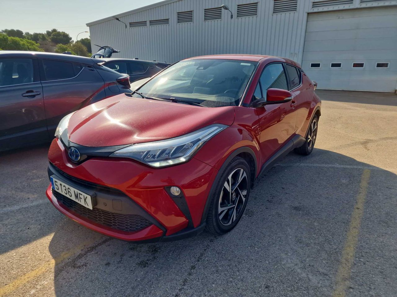 Nissan qashqai km0 2023  de segunda mano - toyota c-hr 2023 /