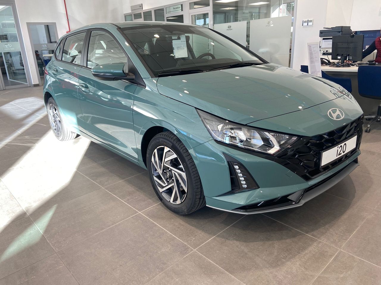foto de hyundai i20 2024 de segunda mano