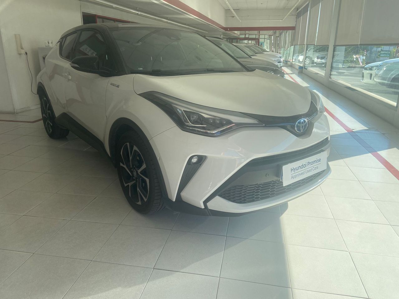 Coche hibrido con mbux  de segunda mano - toyota c-hr 2020 /