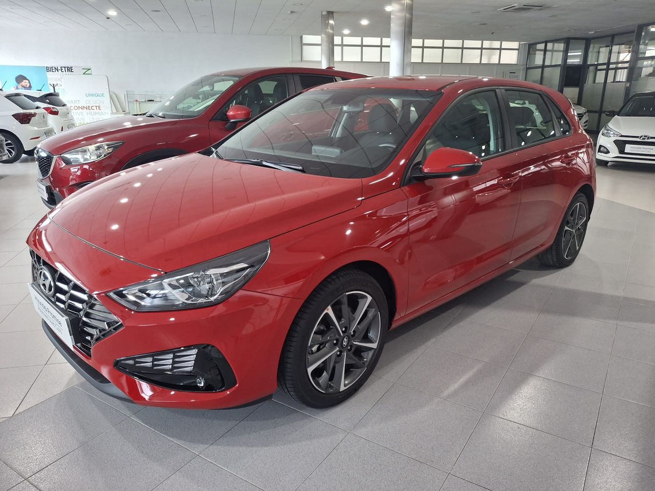 hyundai i30 2024 / foto grande (3)