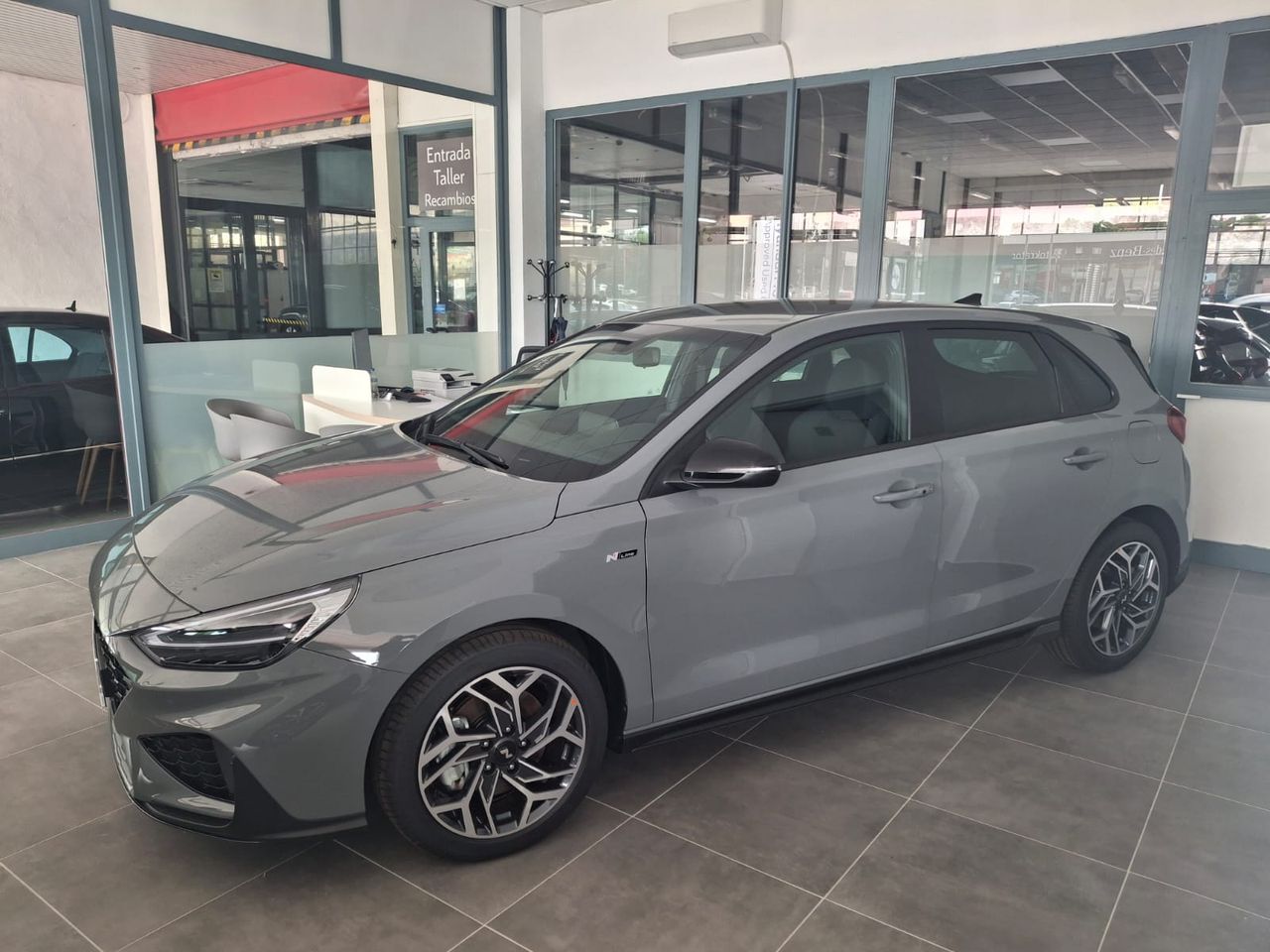 hyundai i30 2024 / foto grande (3)