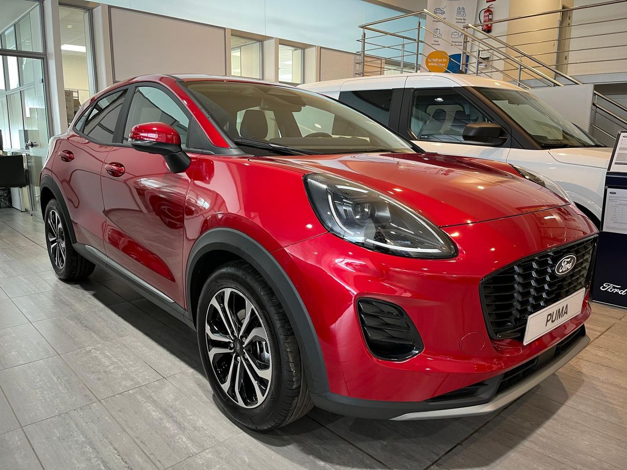 ford puma 2025 / foto grande (3)