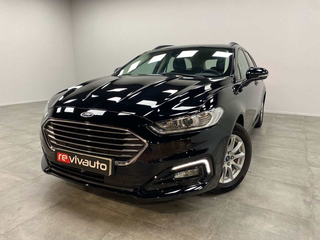 Ford focus azul 5 puertas  de segunda mano - ford mondeo 2020 /