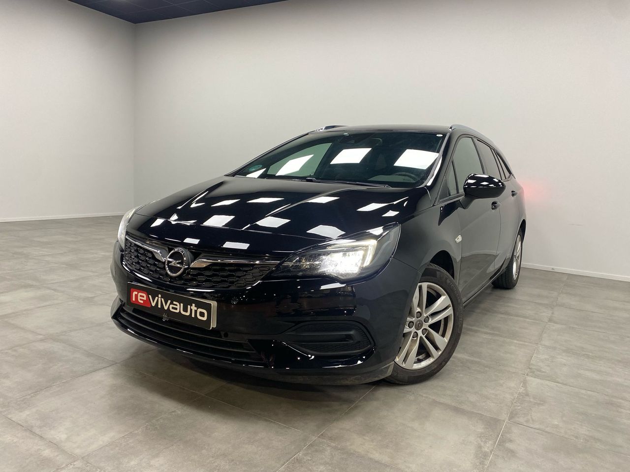Foto opel astra 2020 /