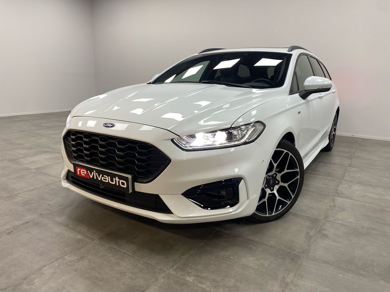 Foto ford mondeo 2021 /