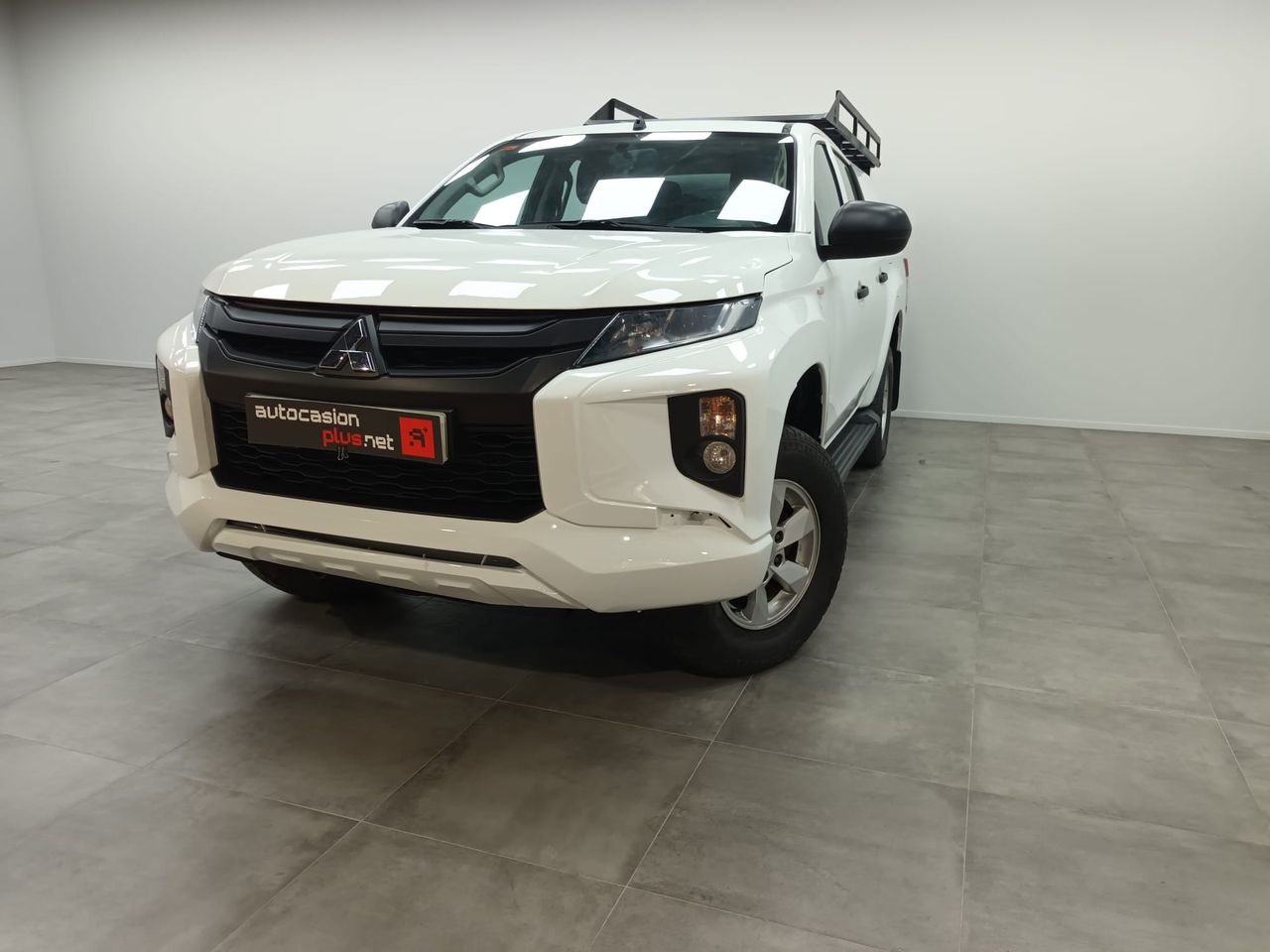Vitrinas frio  de segunda mano - mitsubishi l200 2021 /