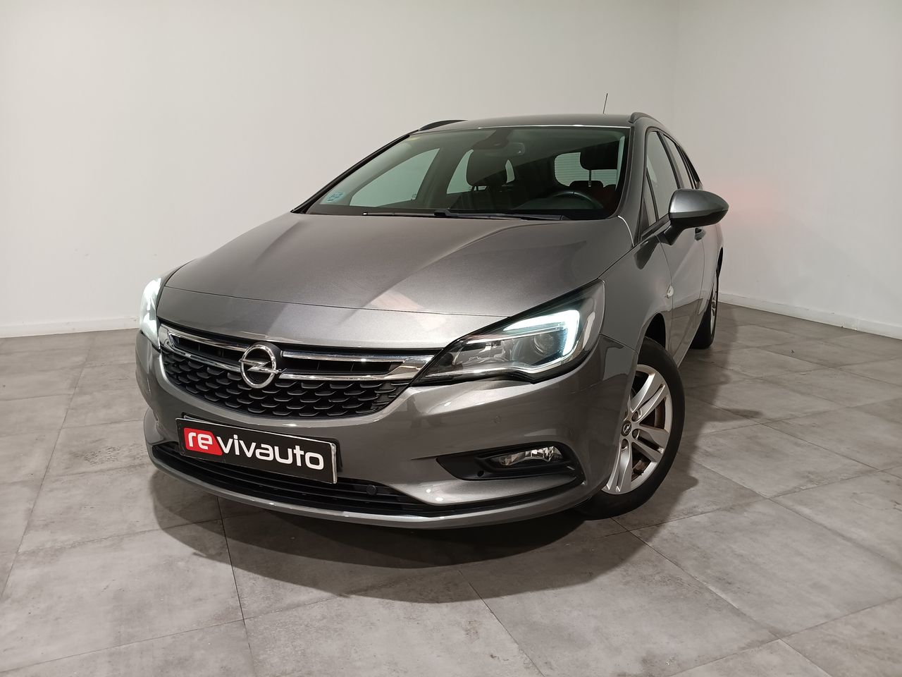 Foto opel astra 2018 /