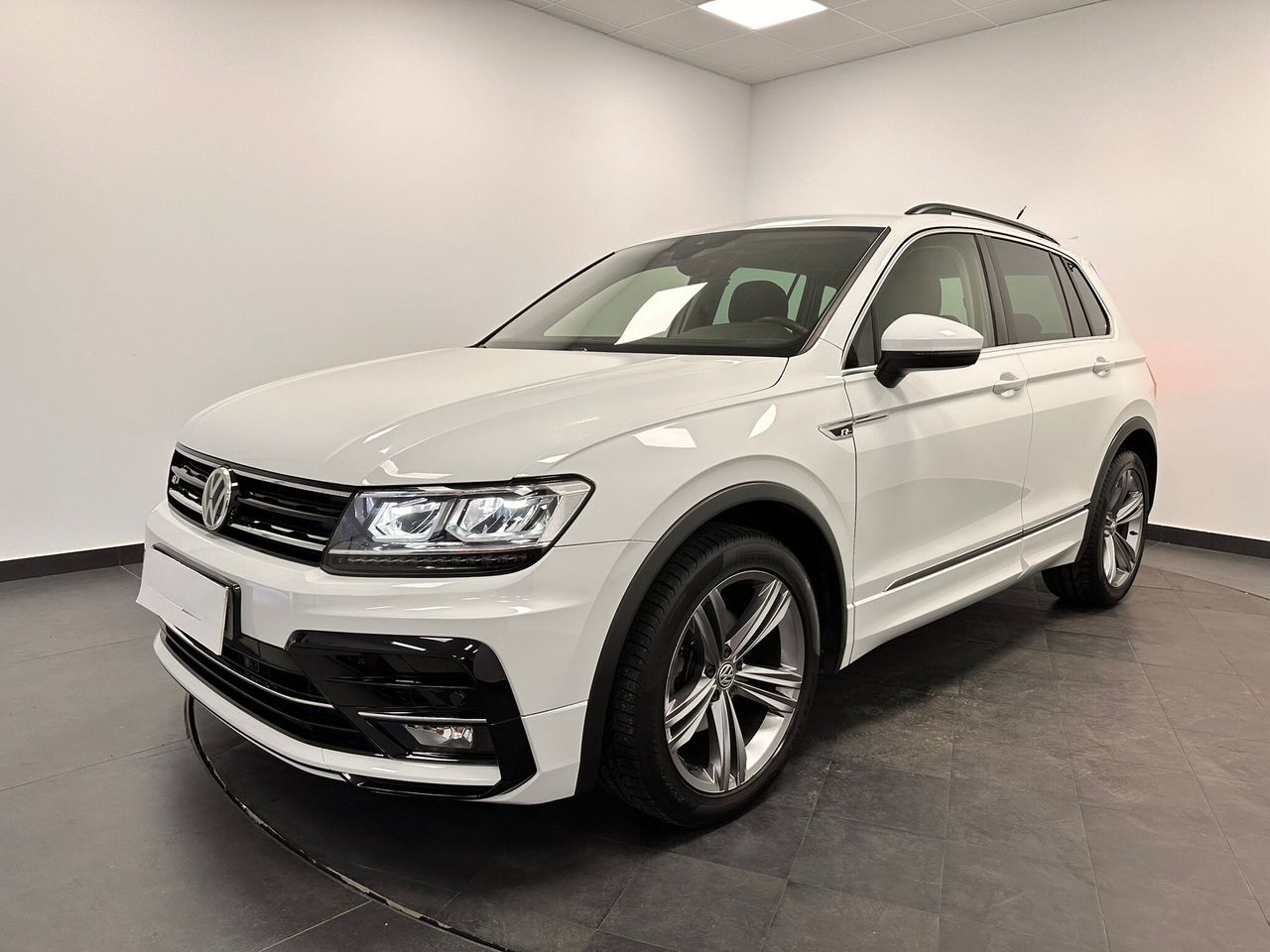 Ficha  de segunda mano - volkswagen tiguan 2020 /