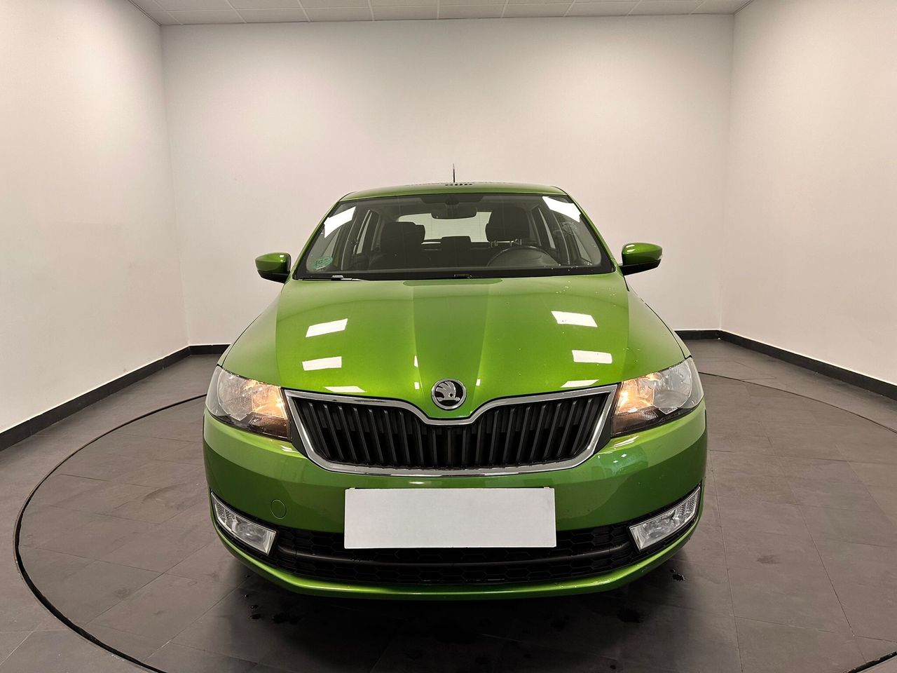 skoda rapid 2015 / foto grande (2)