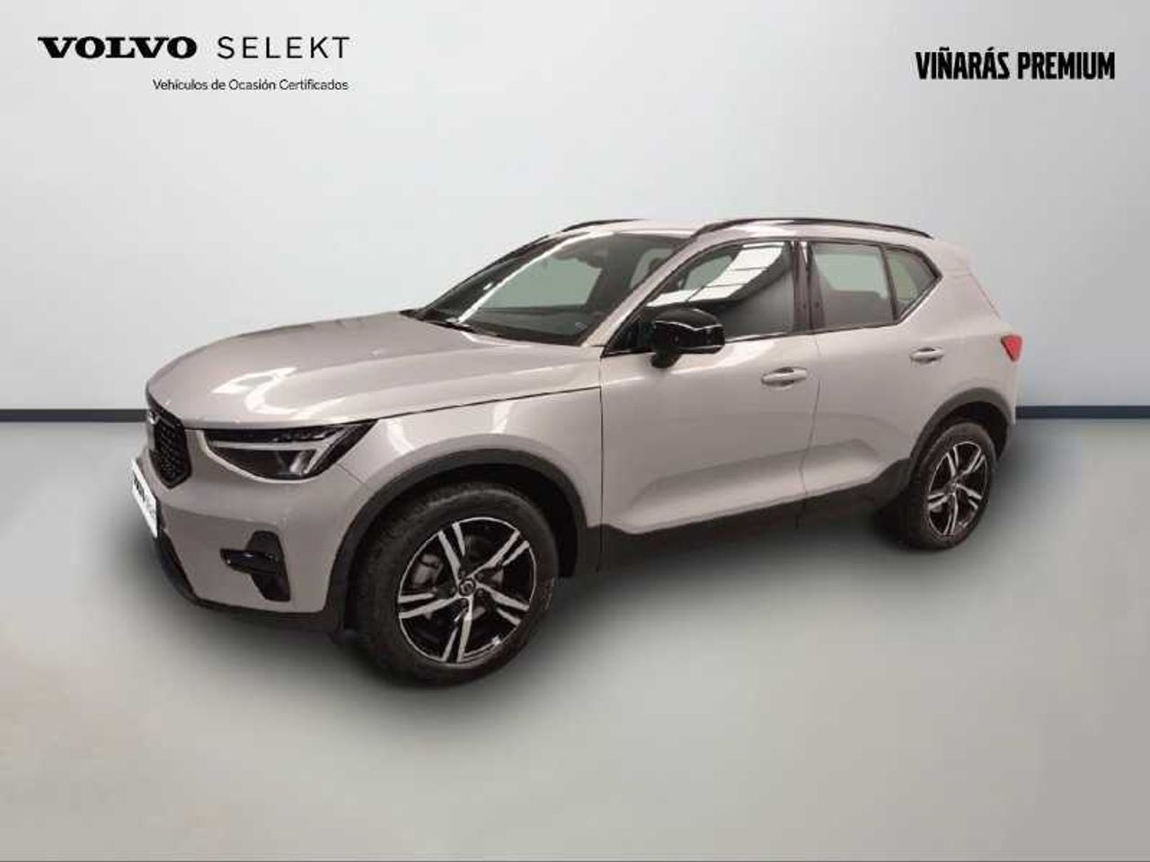volvo xc40 2023 /