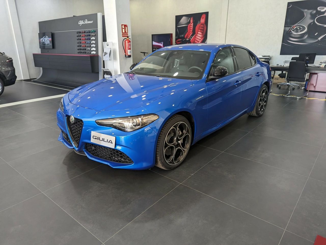 alfa romeo giulia 2023 /