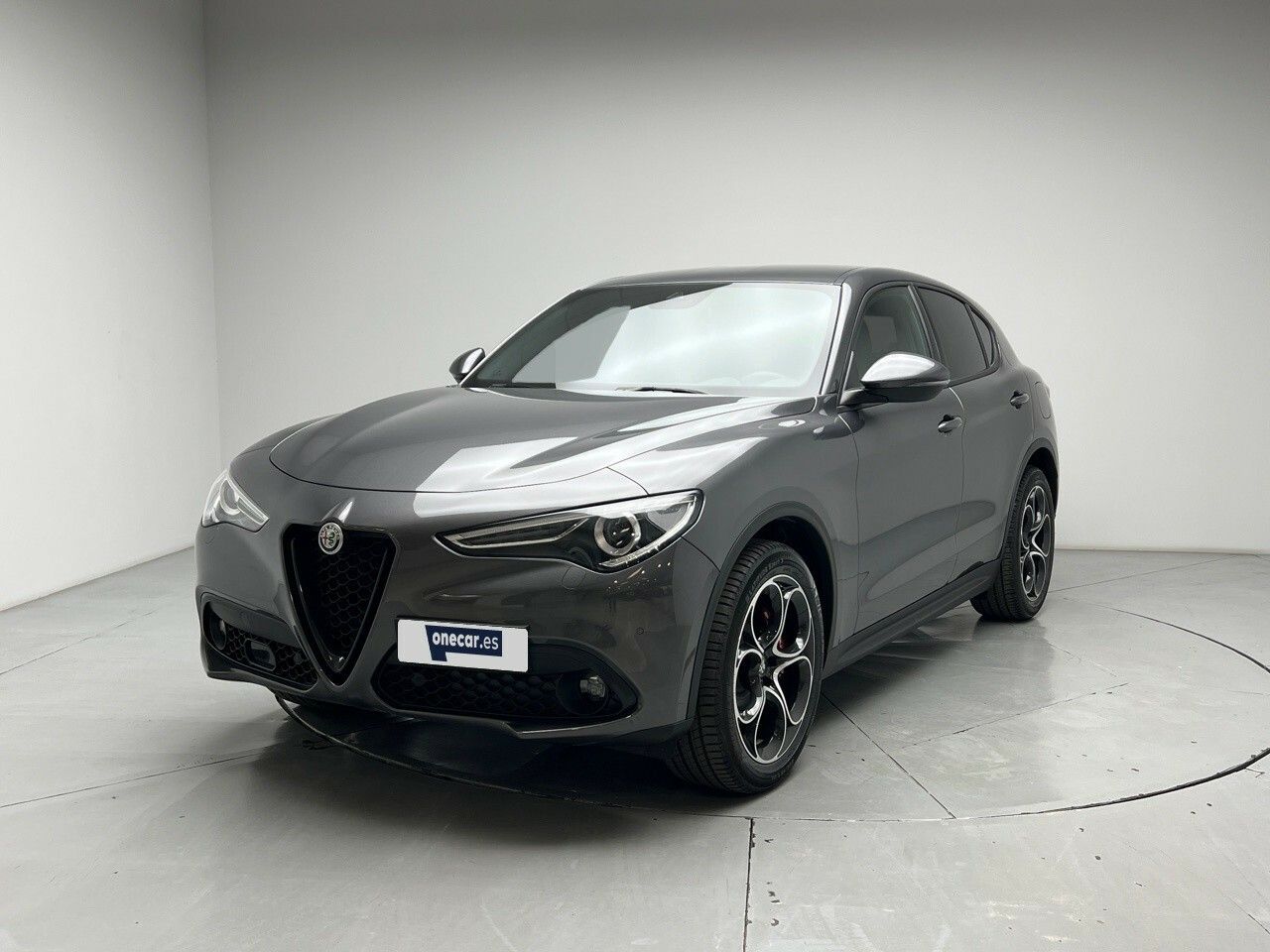 alfa romeo stelvio 2023 /