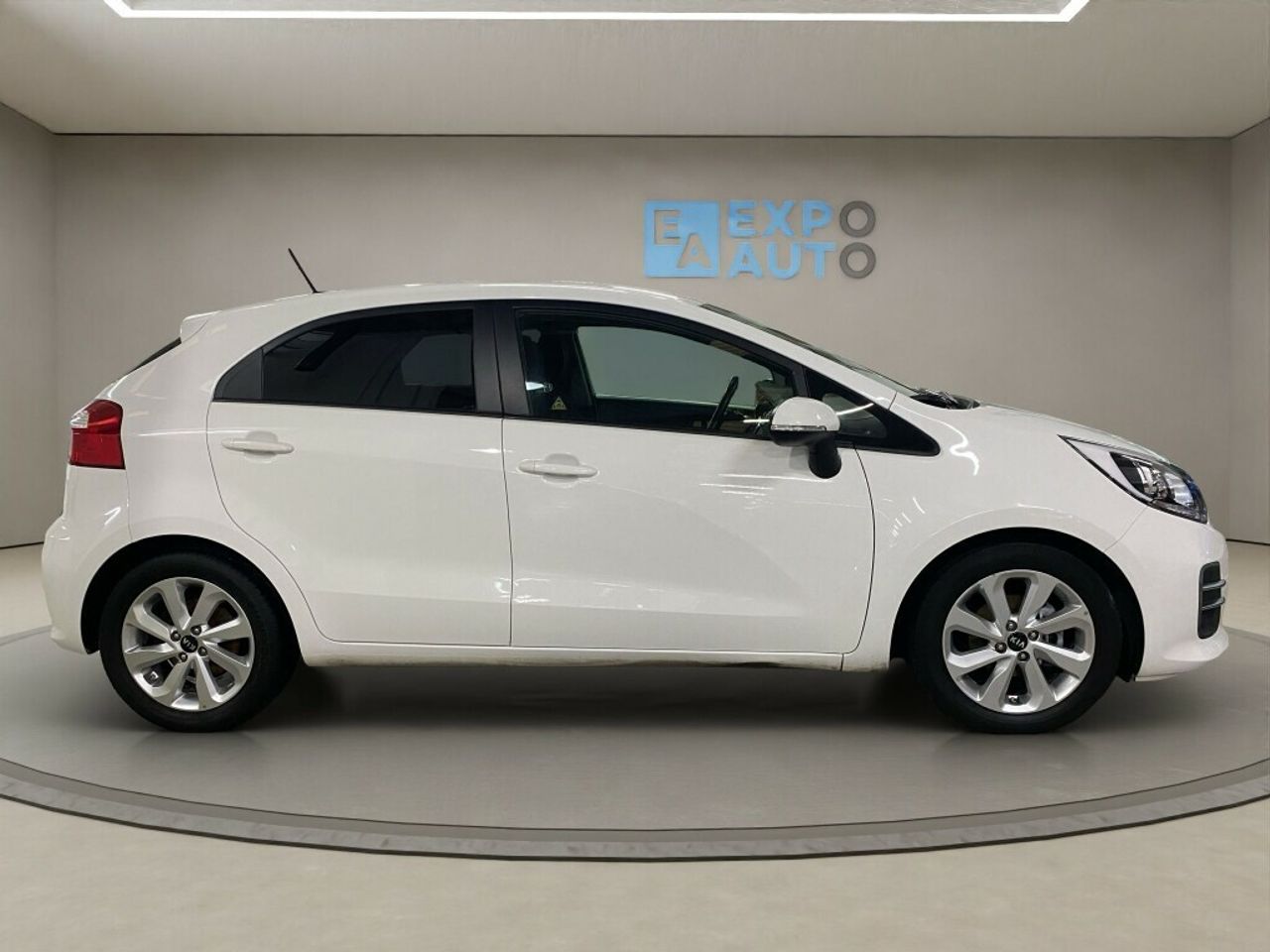 kia rio 2016 / foto grande (2)