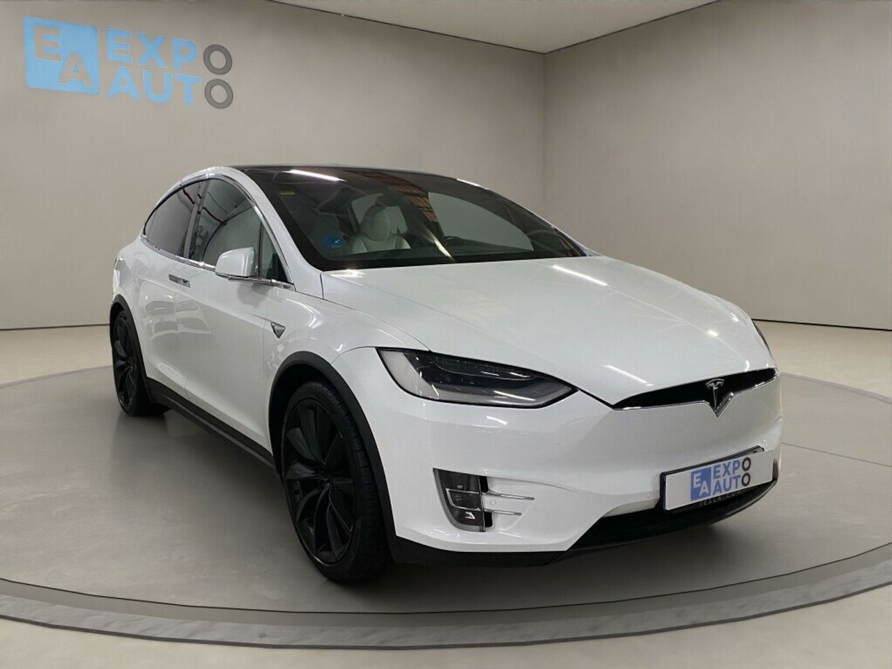 Foto tesla model x 2020 /