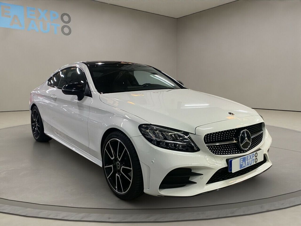 Conexion trasera usb  de segunda mano - mercedes clase c 2021 /
