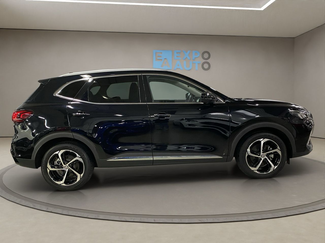mg hs 2024 / foto grande (2)