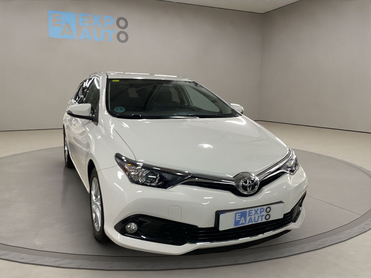 Foto toyota auris 2015 /