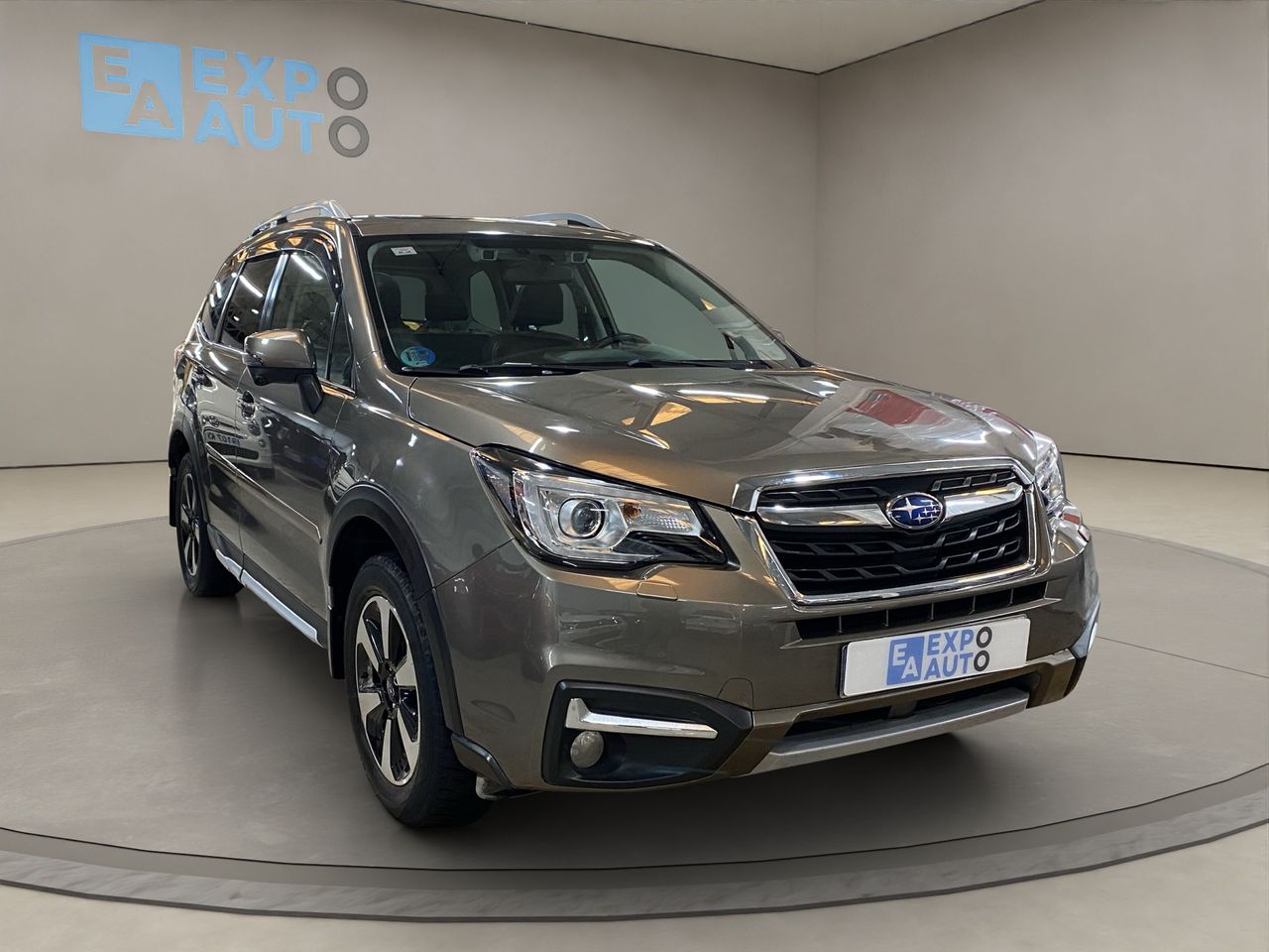 Coche electrico 149cv  de segunda mano - subaru forester 2017 /