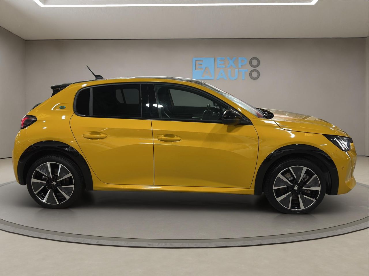 peugeot e-208 2022 / foto grande (2)