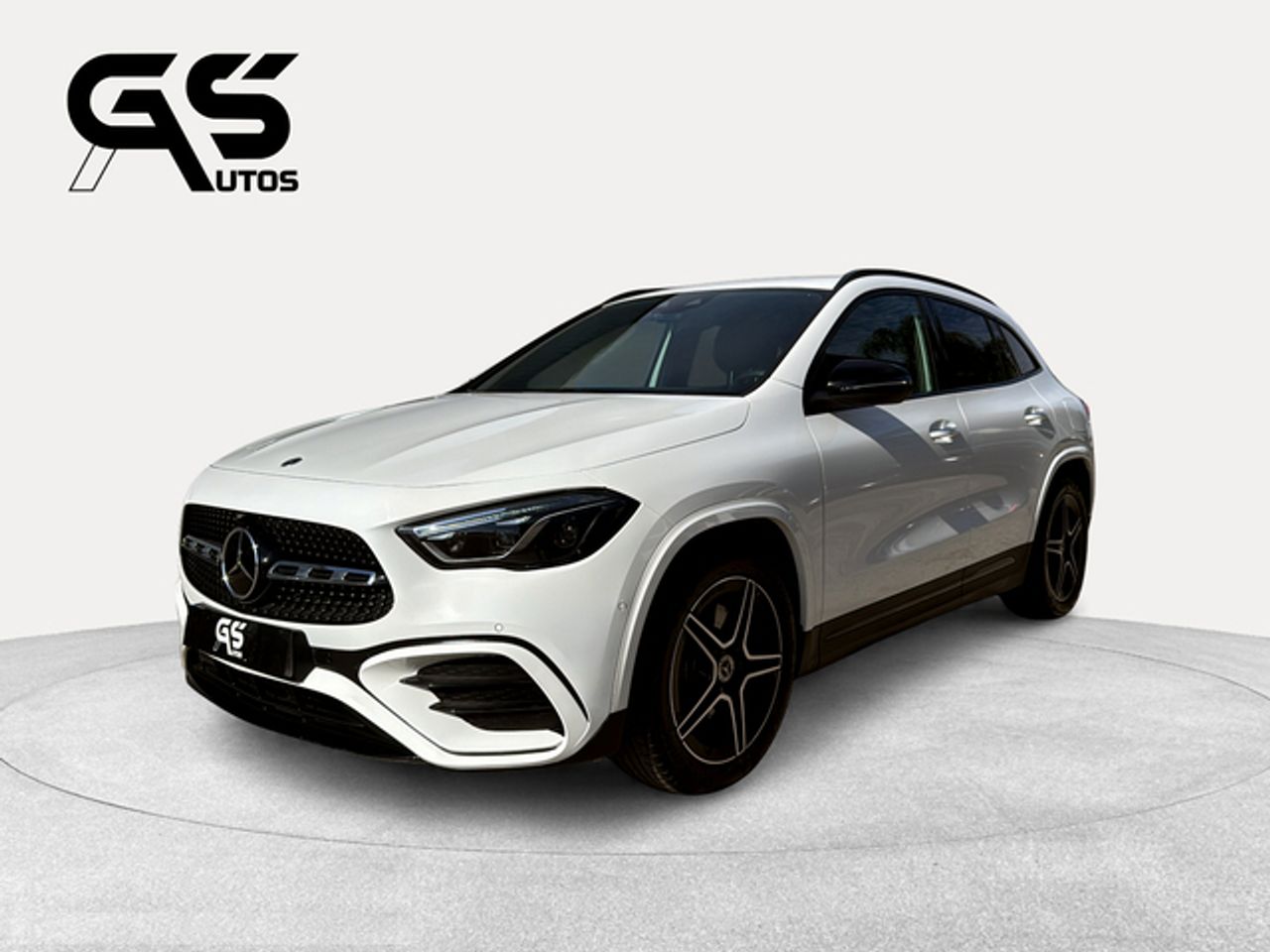 Autocaravana rapido  de segunda mano - mercedes gla 2024 /