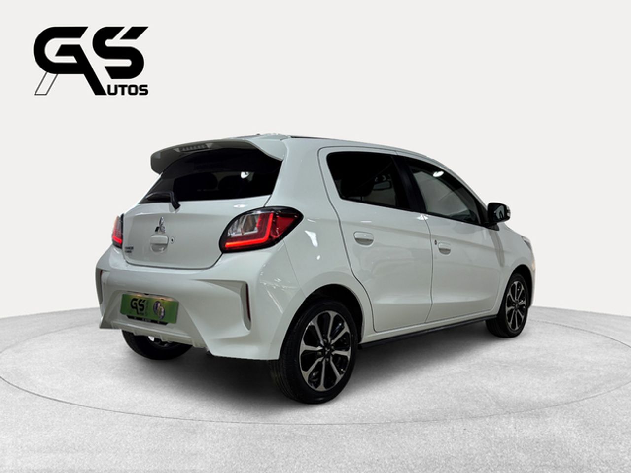 mitsubishi space star 2023 / foto grande (3)